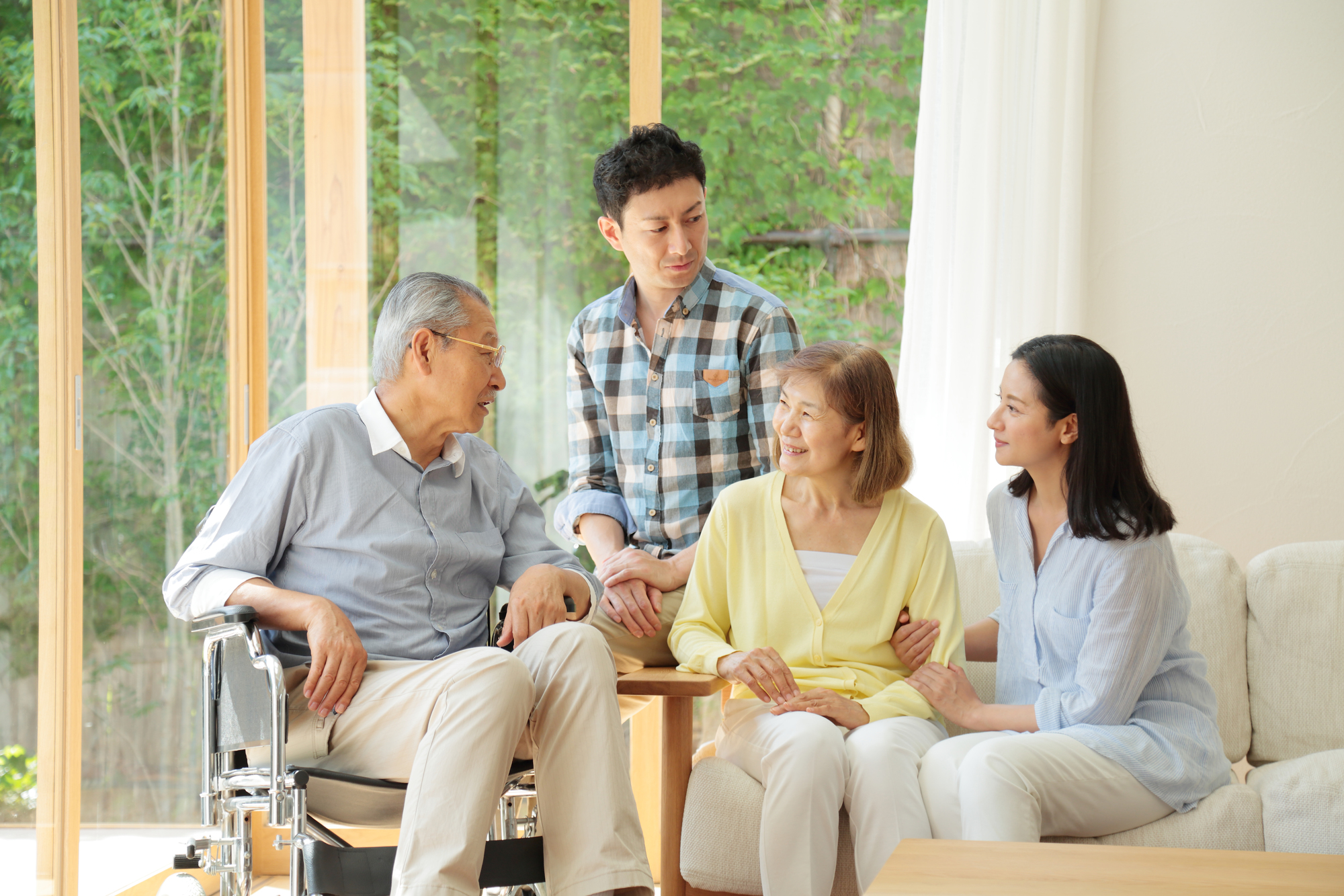 両親のケアどのように住まいを見直すか