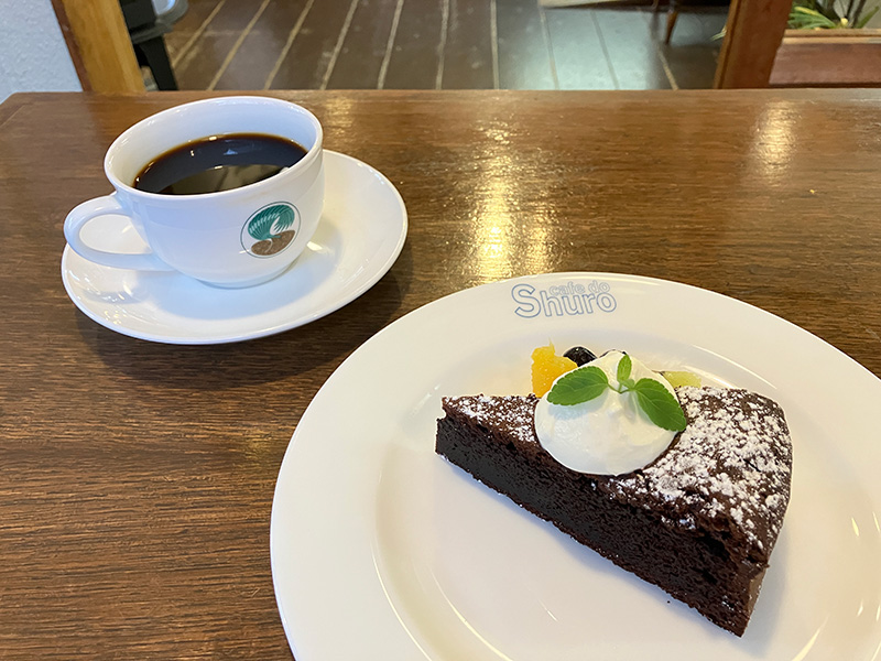 カフェ・ド・シュロ2